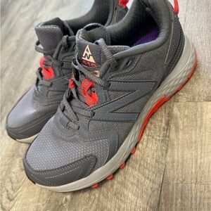 New Balance 410 Size 6.5